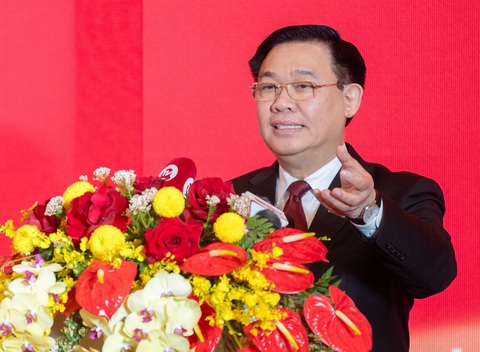 Chủ tịch Quốc hội: 'Cái gì không hợp lý thì bãi bỏ, tăng cường phân cấp cho địa phương'- Ảnh 1. Chủ tịch Quốc hội Vương Đình Huệ - Ảnh: GIA HÂN