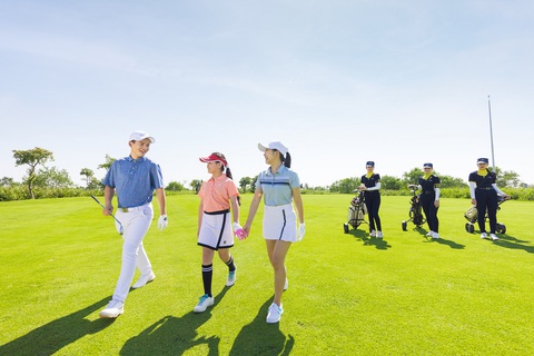 Vinhomes Royal Island hút khách với golf- Ảnh 1. Golf là bộ môn thượng lưu được yêu thích tại Việt Nam với số lượng người chơi lớn - Ảnh: Đ.H