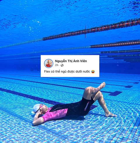 Ảnh vui 26-3: Ánh Viên 'flex' khả năng nằm ngủ dưới nước- Ảnh 1. Hóa ra Ánh Viên cũng là "cây hài nhân dân".