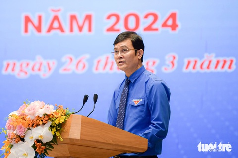 Thủ tướng Phạm Minh Chính đối thoại với tuổi trẻ- Ảnh 5. Bí thư thứ nhất Trung ương Đoàn Bùi Quang Huy phát biểu tại chương trình - Ảnh: NAM TRẦN