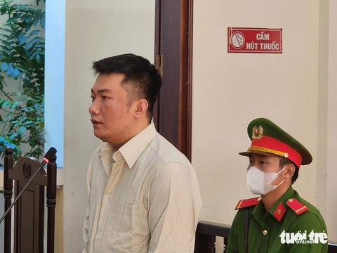 Đăng 19 bài chống phá Nhà nước trên Facebook, lãnh 8 năm tù- Ảnh 1. Nguyễn Văn Lâm tại phiên tòa xét xử sơ thẩm - Ảnh: HOÀI THƯƠNG
