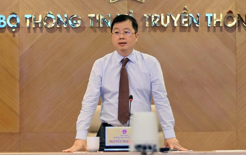 Khuyến khích doanh nghiệp, cá nhân đăng ký vào White List quảng cáo- Ảnh 1. Thứ trưởng Bộ Thông tin và Truyền thông Nguyễn Thanh Lâm kêu gọi các doanh nghiệp quảng cáo trên những nền tảng tuân thủ pháp luật Việt Nam - Ảnh: ĐỨC HUY