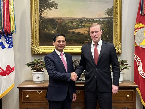 Bộ trưởng Ngoại giao Bùi Thanh Sơn gặp Cố vấn an ninh quốc gia Mỹ Jake Sullivan ngày 25-3 - Ảnh: BỘ NGOẠI GIAO Bộ trưởng Bộ Ngoại giao Bùi Thanh Sơn gặp Cố vấn an ninh quốc gia Mỹ Jake Sullivan ngày 25-3 - Ảnh: BỘ NGOẠI GIAO