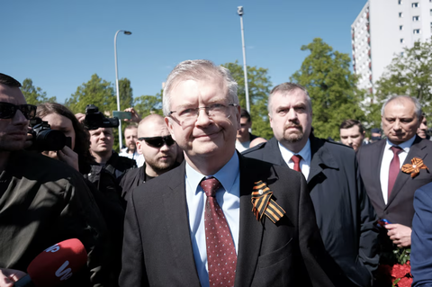 Đại sứ Nga tại Ba Lan Sergey Andreev - Ảnh: REUTERS Đại sứ Nga tại Ba Lan Sergey Andreev - Ảnh: REUTERS
