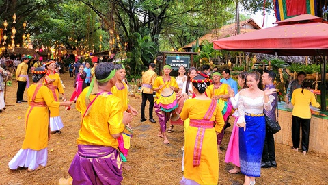 Sắp khai mạc Lễ hội Văn hóa Ẩm thực, Món ngon Saigontourist Group 2024- Ảnh 5. Chương trình biểu diễn nghệ thuật truyền thống
