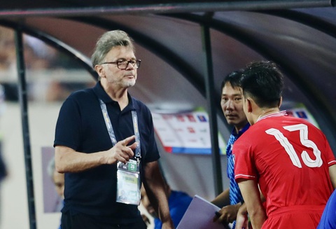 Vì sao HLV Troussier thất bại với bóng đá Việt Nam?- Ảnh 5. Mối quan hệ giữa ông Troussier và nhiều cầu thủ không thực sự tốt - Ảnh: NGUYÊN KHÔI
