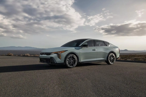 Kia K4 chính thức ra mắt: Công nghệ an toàn cao cấp, có bản hatchback- Ảnh 1. Kia K4 2024 vừa được công bố thông số hoàn chỉnh - Ảnh: Kia