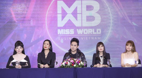 Dàn ban giám khảo cuộc thi Miss World Business năm nay - Ảnh: VÕ SĨ ĐIỀU Dàn ban giám khảo cuộc thi Miss World Business Vietnam năm nay - Ảnh: VÕ SĨ ĐIỀU