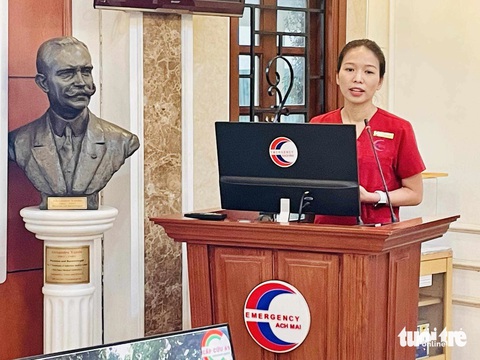 Được khen thưởng, nữ điều dưỡng cứu du khách nói: ‘Tôi chỉ nghĩ đến ép tim và ép tim’- Ảnh 2. Điều dưỡng Hạ bảo rằng khi cứu người, mình chỉ nghĩ đến việc ép tim, chứ không nghĩ gì nhiều - Ảnh: BT