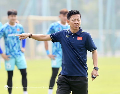 HLV Hoàng Anh Tuấn thay ông Troussier dẫn dắt U23 Việt Nam- Ảnh 1. HLV Hoàng Anh Tuấn khi dẫn dắt đội tuyển U23 Việt Nam trước đây - Ảnh: VFF