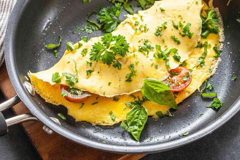 Món trứng Omelet thơm ngon kiểu Pháp - Ảnh: Simply Recipes Món trứng tráng thơm ngon kiểu Pháp - Ảnh: Simply Recipes
