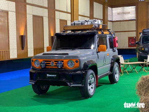 Suzuki Jimny độ cá tính riêng, thoát bóng 'tiểu G-Class', nhiều đồ chơi cho dân phượt- Ảnh 10. Chiếc Suzuki Jimny độ thứ 2 có phong cách nhẹ nhàng hơn, thiên hướng dã ngoại chứ không thiên về off-road.
