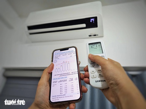 Người xài điều hòa cần biết điều này để tránh ‘choáng’ với hóa đơn tiền điện- Ảnh 1. Trong giai đoạn cao điểm nắng nóng, tần suất dùng các thiết bị làm mát, giải nhiệt của các gia đình tăng cao, tiền điện cũng tăng cao nên cần