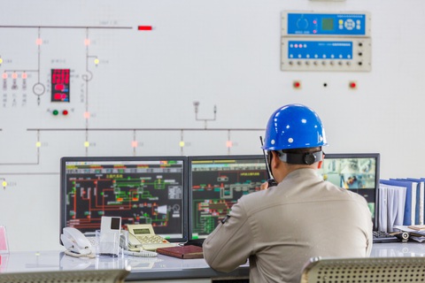 Tất tần tật về ngành điện tử công nghiệp là gì? Cơ hội việc làm và mức lương bao nhiêu?- Ảnh 1. Điện tử công nghiệp là ngành học về quá trình thiết kế, xử lý và lắp đặt các mạch - Ảnh: Freepik