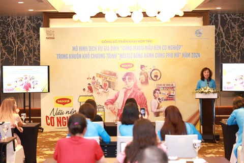 Khởi động chương trình ‘Cùng Maggi nấu nên cơ nghiệp’ năm 2024- Ảnh 3. Bà Trương Thị Thu Thủy - ủy viên Đoàn Chủ tịch, trưởng Ban Gia đình - Xã hội, Hội Liên hiệp Phụ nữ Việt Nam - bày tỏ quan điểm tích cực của Hội Liên hiệp Phụ nữ Việt Nam với mô hình dịch vụ gia đình
