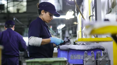 Lao động nước ngoài tại Nhật - Ảnh chụp màn hình Nikkei Lao động nước ngoài tại Nhật - Ảnh chụp màn hình Nikkei