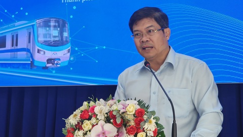 TP.HCM sẽ có 34 tuyến buýt kết nối metro số 1 để hút khách- Ảnh 1. Ông Nguyễn Thành Lợi - phó trưởng ban chuyên trách Ban An toàn giao thông TP.HCM - phát biểu tại hội thảo ngày 29-3 - Ảnh: THU DUNG