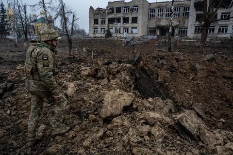 Thiệt hại do bom lượn Nga gây ra ở làng Petropavlivka ở vùng Dnipro - Ảnh: GETTY IMAGES Thiệt hại do bom lượn Nga gây ra ở làng Petropavlivka ở vùng Dnipro - Ảnh: GETTY IMAGES