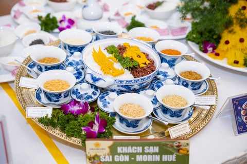 Top 10 món phải thử tại Lễ hội Văn hóa Ẩm thực 2024- Ảnh 2. Cơm muối Hoàng cung - cơm tiến vua thời xa xưa