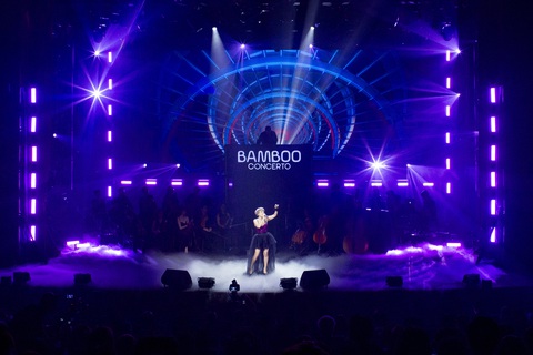 Tùng Leo, Dustin Tiêu liều lĩnh cùng EDM Symphony, khán giả sững sờ- Ảnh 5. Ngọc Khuê “tái xuất” trong đêm nhạc EDM & Symphony, thăng hoa cùng DJ Huy Ngô & nhạc trưởng Dustin Tiêu