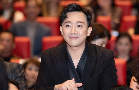 Trấn Thành dẫn chương trình Anh trai 'say hi', khán giả nói tuy bị ghét nhiều nhưng hút view dữ!- Ảnh 1. Trấn Thành làm MC chương trình Anh trai