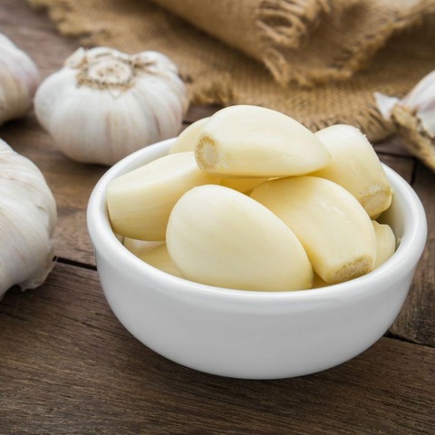 Dùng tỏi khi trị bệnh cẩn thận tai biến nguy hiểm tính mạng- Ảnh 1. Tỏi là vị thuốc thiên nhiên nhưng cần lưu ý khi sử dụng - Ảnh: BS Đinh Minh Trí