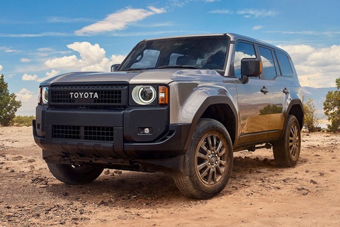 Toyota bZ4X sẽ là xe điện off-road tốt hơn Land Cruiser Prado?- Ảnh 4. Thế hệ mới nhất của Toyota Land Cruiser Prado vừa ra mắt toàn cầu vào cuối năm 2023 và hứa hẹn về Việt Nam vào tháng 7-2024 - Ảnh: Toyota