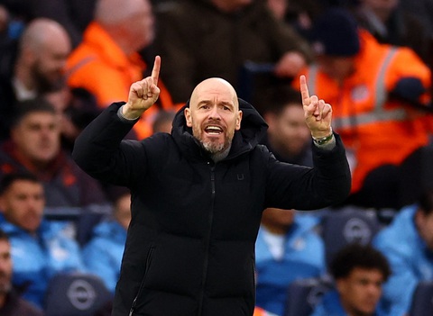 HLV Ten Hag không phục thất bại của Man United trước Man City- Ảnh 1. HLV Ten Hag cho rằng Man United có thể thắng Man City - Ảnh: REUTERS