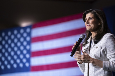 Bà Nikki Haley có chiến thắng đầu tại thủ đô Washington- Ảnh 1. Bà Nikki Haley có chiến thắng đầu tiên trong cuộc bầu cử sơ bộ sau khi thua liên tiếp ở 8 bang - Ảnh: Reuters