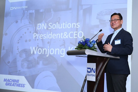 DN Solutions chọn TP.HCM làm cứ điểm cho Đông Nam Á- Ảnh 2. Ông WonJong Kim, Chủ Tịch kiêm Giám Đốc Điều Hành DN Solutions phát biểu tại lễ khai trương
