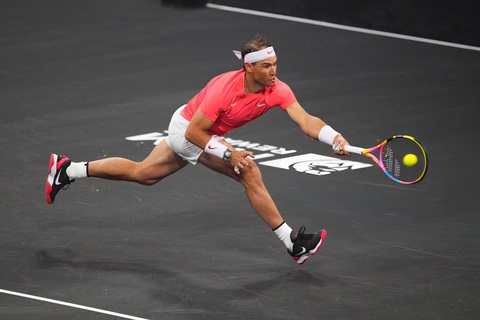 Nadal thi đấu trận giao hữu The Netflix Slam - Ảnh: GETTY