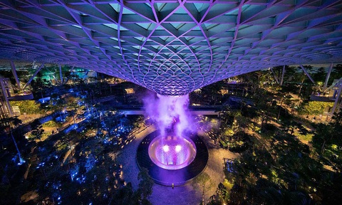 Sân bay Changi tổ chức sự kiện âm nhạc cho các Swifties để chào mừng Taylor Swift đến Singapore - Ảnh: Singapore Tourism Board Sân bay Changi tổ chức sự kiện âm nhạc cho các Swifties để chào mừng Taylor Swift đến Singapore - Ảnh: Singapore Tourism Board