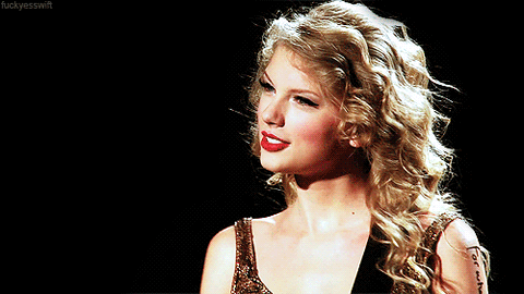 Giữ son đỏ bền màu đáng nể như Taylor Swift không hề khó- Ảnh 3. Giữ son đỏ bền màu đáng nể như Taylor Swift không hề khó- Ảnh 3.