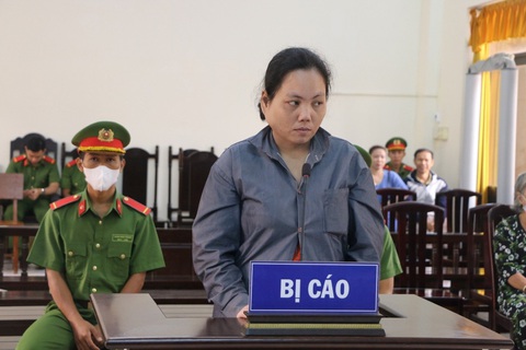 Dùng xăng đốt chồng, người vợ lãnh án 3 năm tù- Ảnh 1. Thanh tại phiên tòa - Ảnh: VĂN VŨ
