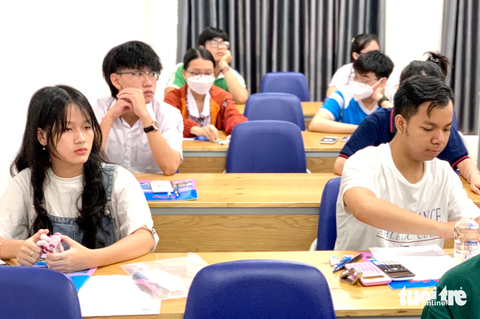 Hơn 96.000 thí sinh đăng ký thi đánh giá năng lực Đại học Quốc gia TP.HCM- Ảnh 1. Thí sinh tham dự kỳ thi đánh giá năng lực Đại học Quốc gia TP.HCM năm 2023 - Ảnh: TRẦN HUỲNH
