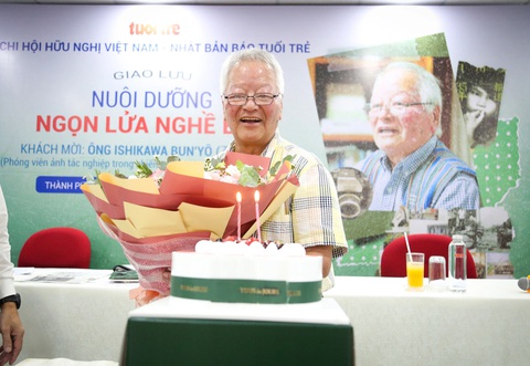 Phóng viên ảnh kỳ cựu Ishikawa Bun'yo: Nhà báo không có tuổi hưu- Ảnh 10. Phóng viên ảnh kỳ cựu Ishikawa Bun'yo: Nhà báo không có tuổi hưu- Ảnh 10.