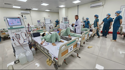 Chạy thận nhân tạo trong cơ sở mới Bệnh viện Đa khoa khu vực Hóc Môn- Ảnh 1. Người bệnh tại Bệnh viện Đa khoa khu vực Hóc Môn đã được chạy thận nhân tạo trong cơ sở mới, khang trang từ ngày 4-3 - Ảnh: Sở Y tế TP.HCM cung cấp