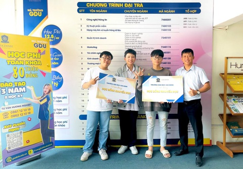 Học phí đại học tăng, 1.000 cơ hội cho học sinh với học phí toàn khóa 80 triệu đồng- Ảnh 2. Học phí đại học tăng, 1.000 cơ hội cho học sinh với học phí toàn khóa 80 triệu đồng- Ảnh 2.