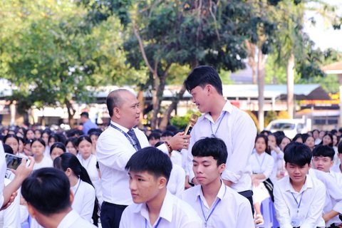 Học phí đại học tăng, 1.000 cơ hội cho học sinh với học phí toàn khóa 80 triệu đồng- Ảnh 3. Học phí đại học tăng, 1.000 cơ hội cho học sinh với học phí toàn khóa 80 triệu đồng- Ảnh 3.