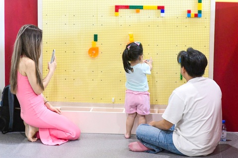 Cần thêm những khóa học trang bị kỹ năng kiến tạo tình yêu đẹp, xây dựng gia đình hạnh phúc - Ảnh: Q.ĐỊNH Cần thêm những khóa học trang bị kỹ năng kiến tạo tình yêu đẹp, xây dựng gia đình hạnh phúc - Ảnh: Q.ĐỊNH