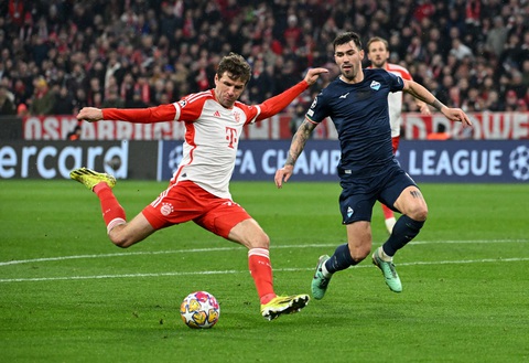 Kane lập cú đúp đưa Bayern vào tứ kết Champions League- Ảnh 2. Dù đang gặp không ít khó khăn tại Giải vô địch Đức nhưng Bayern Munich vẫn tỏ ra quá mạnh so với Lazio - Ảnh: REUTERS