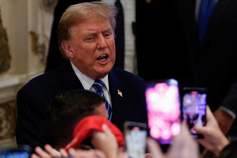 Cập nhật kết quả bầu cử Siêu thứ ba: Ông Trump, ông Biden cùng đại thắng- Ảnh 2. Ông Trump phát biểu tại một buổi tiệc theo dõi kết quả bầu cử sơ bộ Siêu thứ ba ngày 5-3 tại dinh thự riêng Mar-a-Lago ở Florida ngày 5-3 - Ảnh: REUTERS