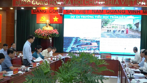 Dự án treo hơn 20 năm gây ô nhiễm môi trường, quận 6 kiến nghị thu hồi- Ảnh 1. Toàn cảnh buổi làm việc - Ảnh: T.L.