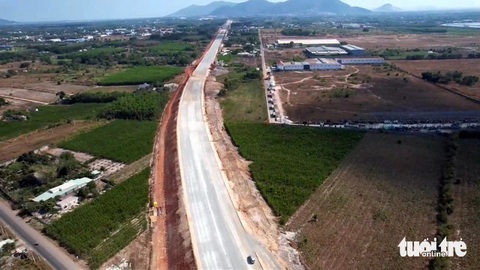 Cao tốc Biên Hòa - Vũng Tàu thành phần 3 dự kiến vượt tiến độ 3 tháng- Ảnh 1. Dự án cao tốc Biên Hòa - Vũng Tàu thành phần 3 dự kiến vượt tiến độ 3 tháng - Ảnh: ĐÔNG HÀ