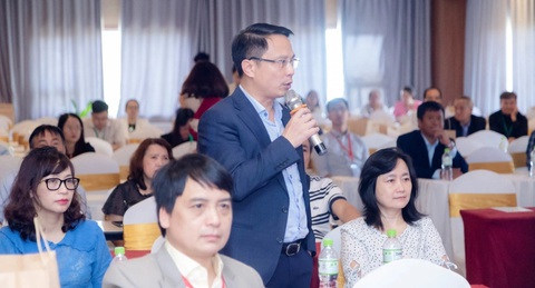 TS.BS.Lê Anh Tuấn Phó giám đốc Bệnh viện Tai Mũi Họng Trung Ương TS.BS Lê Anh Tuấn- phó giám đốc Bệnh viện Tai Mũi Họng trung ương