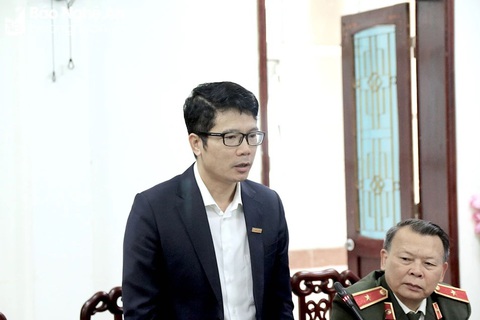 Eximbank tặng 300 nhà lắp ghép cho hộ nghèo tại huyện biên giới Kỳ Sơn- Ảnh 2. Ông Hoàng Hải Vương – Giám đốc Eximbank khu vực miền Bắc phát biểu tại buổi lễ - Ảnh: Eximbank
