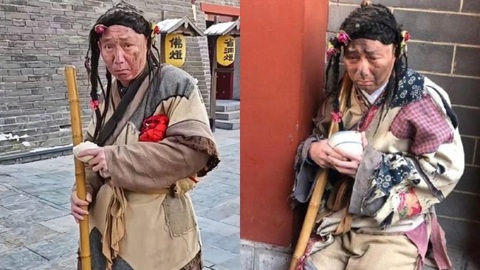 Kiếm bộn tiền nhờ tài 'đóng giả' làm ăn xin- Ảnh 1. Lu Jingang là một người ăn xin nổi tiếng bậc nhất Trung Quốc.