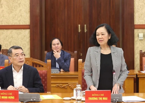 Phiên họp đầu tiên của Tiểu ban tổ chức phục vụ Đại hội XIV của Đảng- Ảnh 1. Thường trực Ban Bí thư Trương Thị Mai chủ trì phiên họp - Ảnh: TTXVN