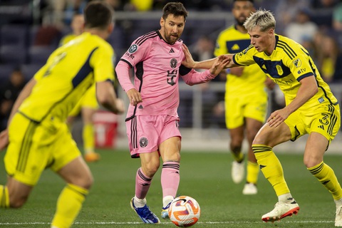 Messi và Suarez ghi bàn giúp Inter Miami thoát thua ở CONCACAF Champions Cup- Ảnh 1. Messi tỏa sáng giúp Inter Miami cầm chân Nashville - Ảnh: REUTERS