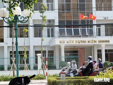 Đề nghị xử lý 50 cán bộ sai phạm trong quy hoạch và thực hiện quy hoạch- Ảnh 2. Sở Xây dựng tỉnh Kiên Giang chưa thực hiện đúng quy hoạch và cấp phép nhưng thiếu kiểm tra - Ảnh: BỬU ĐẤU